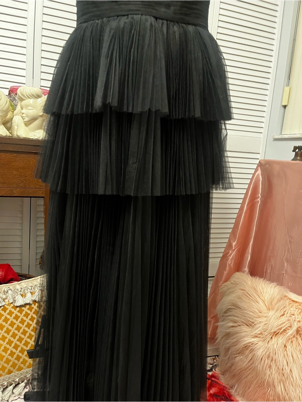 Zac Posen Black Tiered Pleated Tulle Formal Gown | Designer Evening Dress - Picture 4 of 5